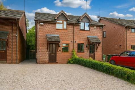 2 bedroom semi-detached house for sale