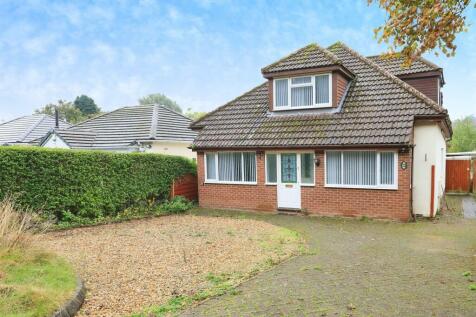 4 bedroom detached bungalow for sale