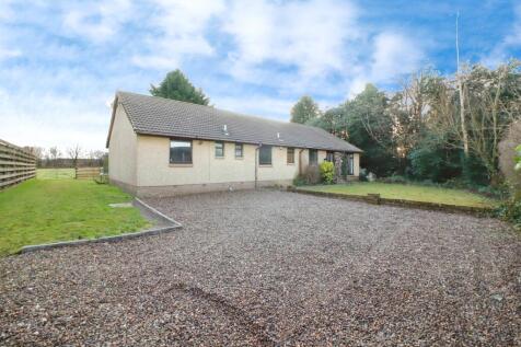 5 bedroom detached bungalow for sale