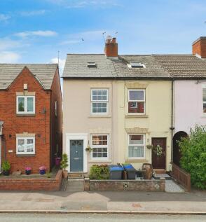 2 bedroom end of terrace house for sale