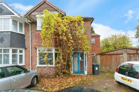 4 bedroom semi-detached house for sale