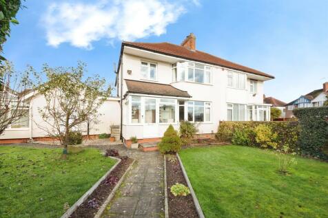 4 bedroom semi-detached house for sale