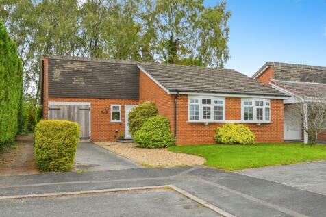 3 bedroom detached bungalow for sale