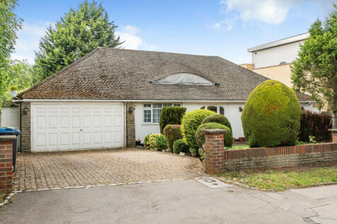 3 bedroom detached bungalow for sale