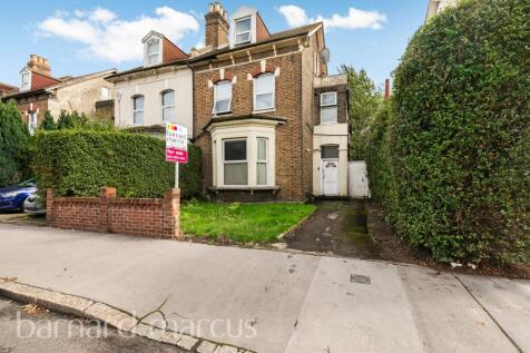 5 bedroom semi-detached house for sale