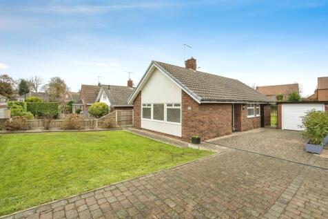3 bedroom detached bungalow for sale