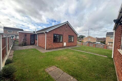 2 bedroom detached bungalow for sale