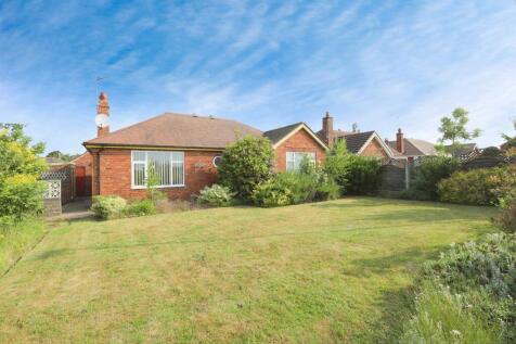 2 bedroom detached bungalow for sale