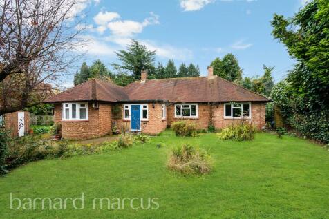 4 bedroom detached bungalow for sale