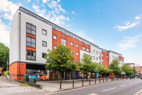 1 bedroom ground floor flat for sale