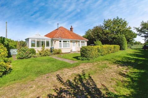 2 bedroom terraced bungalow for sale