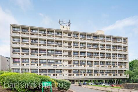 2 bedroom maisonette for sale