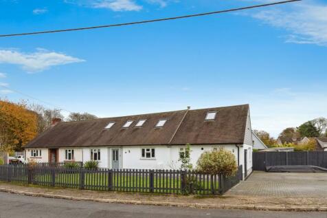 3 bedroom semi-detached bungalow for sale