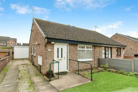 2 bedroom semi-detached bungalow for sale