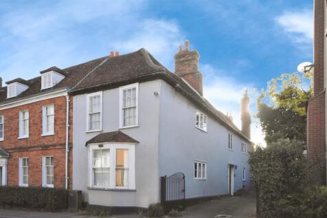 4 bedroom semi-detached house for sale