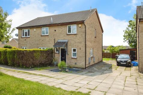 2 bedroom semi-detached house for sale