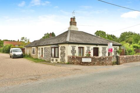 4 bedroom detached bungalow for sale