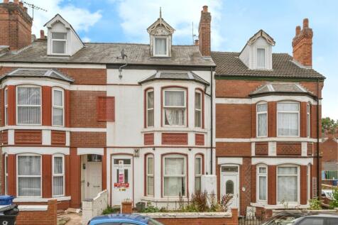 5 bedroom town house for sale