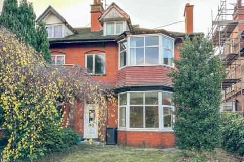 7 bedroom block of apartments for sale