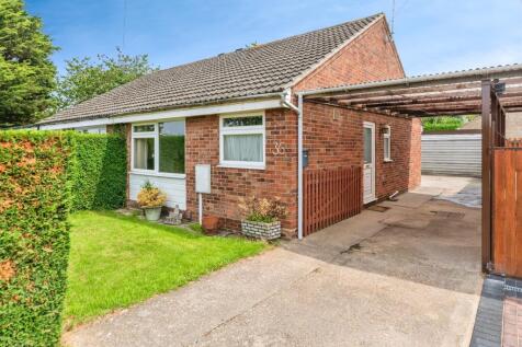 2 bedroom semi-detached bungalow for sale