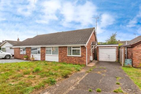 2 bedroom semi-detached bungalow for sale