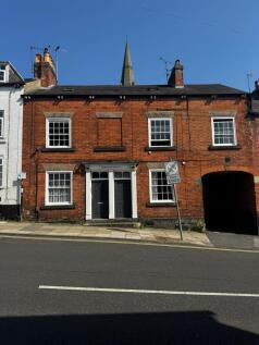 5 bedroom terraced house for sale