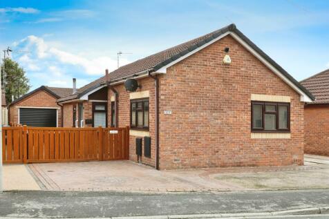 2 bedroom detached house for sale