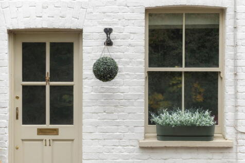Ellesmere Road, Berkhamsted... 2 bed terraced house for sale