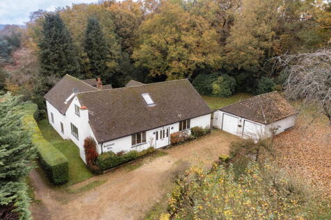 Water End Road, Potten End... 4 bed detached house for sale