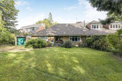 3 bedroom semi-detached bungalow for sale