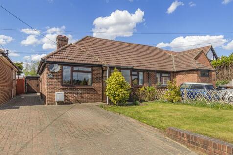 3 bedroom semi-detached bungalow for sale