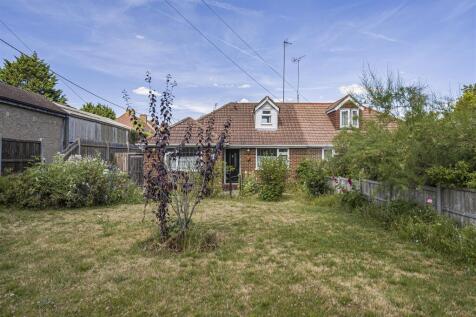 Maidstone Road, Borough Green, Sevenoaks 3 bed bungalow for sale