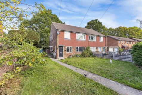 Lingfield Road, Borough Green 2 bed maisonette for sale