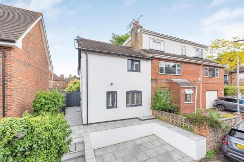 Rock Road, Borough Green, Sevenoaks 3 bed end of terrace house for sale