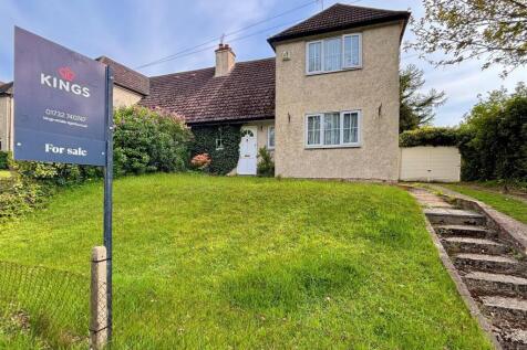 3 bedroom semi-detached house for sale