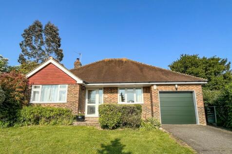 2 bedroom detached bungalow for sale