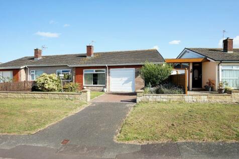 3 bedroom semi-detached bungalow for sale