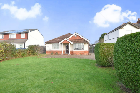 Louth Road, Grimsby DN33 4 bed detached bungalow for sale
