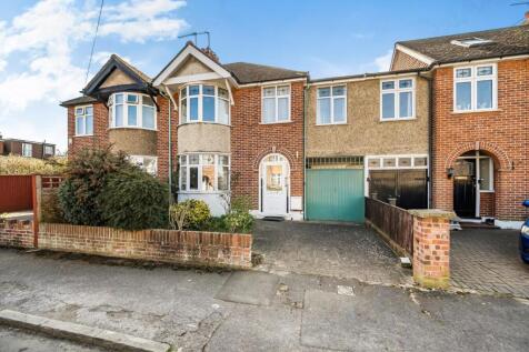 5 bedroom semi-detached house for sale