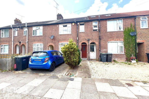 Norton Road, LU3, Luton 2 bed terraced house for sale