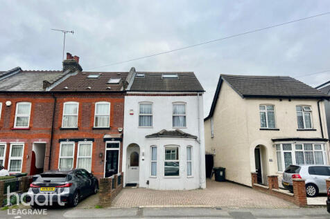 Gardenia Avenue, Luton 5 bed end of terrace house for sale