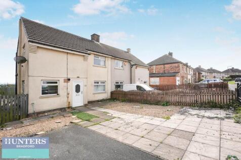 Saxton Avenue Wibsey, Bradford, West... 3 bed semi