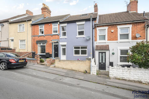 Stafford Street, Old Town, Swindon, SN1 3 bed terraced house for sale