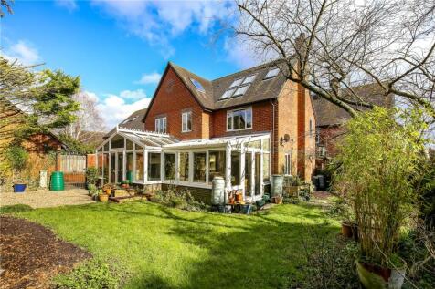 Wheelers Yard, Sutton Scotney, SO21 5 bed house for sale