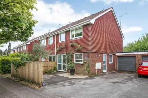 Springvale Road, Winchester... 3 bed semi