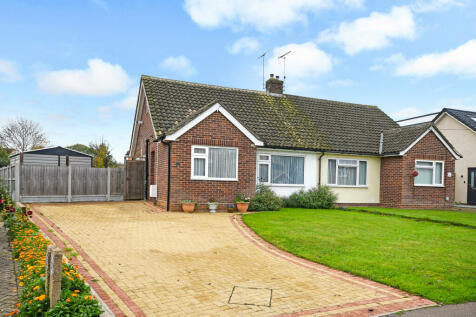 2 bedroom semi-detached bungalow for sale