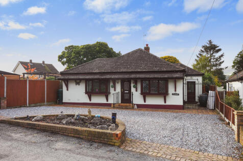 Butts Way, Chelmsford 3 bed bungalow for sale