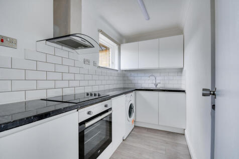 Greding Walk, Hutton, Brentwood Studio for sale