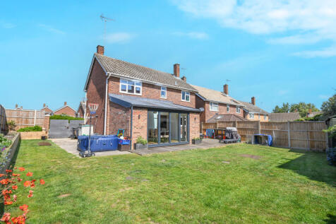Spalding Way, Great Baddow, Chelmsford 4 bed detached house for sale