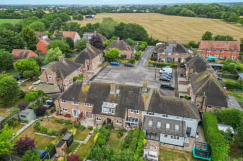 Woodhouse Lane, Broomfield, Chelmsford 3 bed terraced house for sale